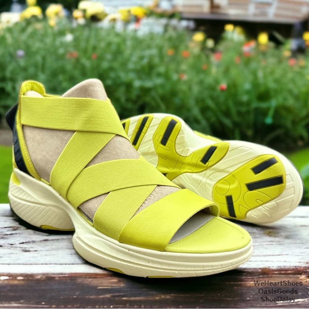 NIB Sorel Explorer Blitz Multistrap Sport Sandal Bolt Bolt Hint Neon Yellow - Picture 7 of 16